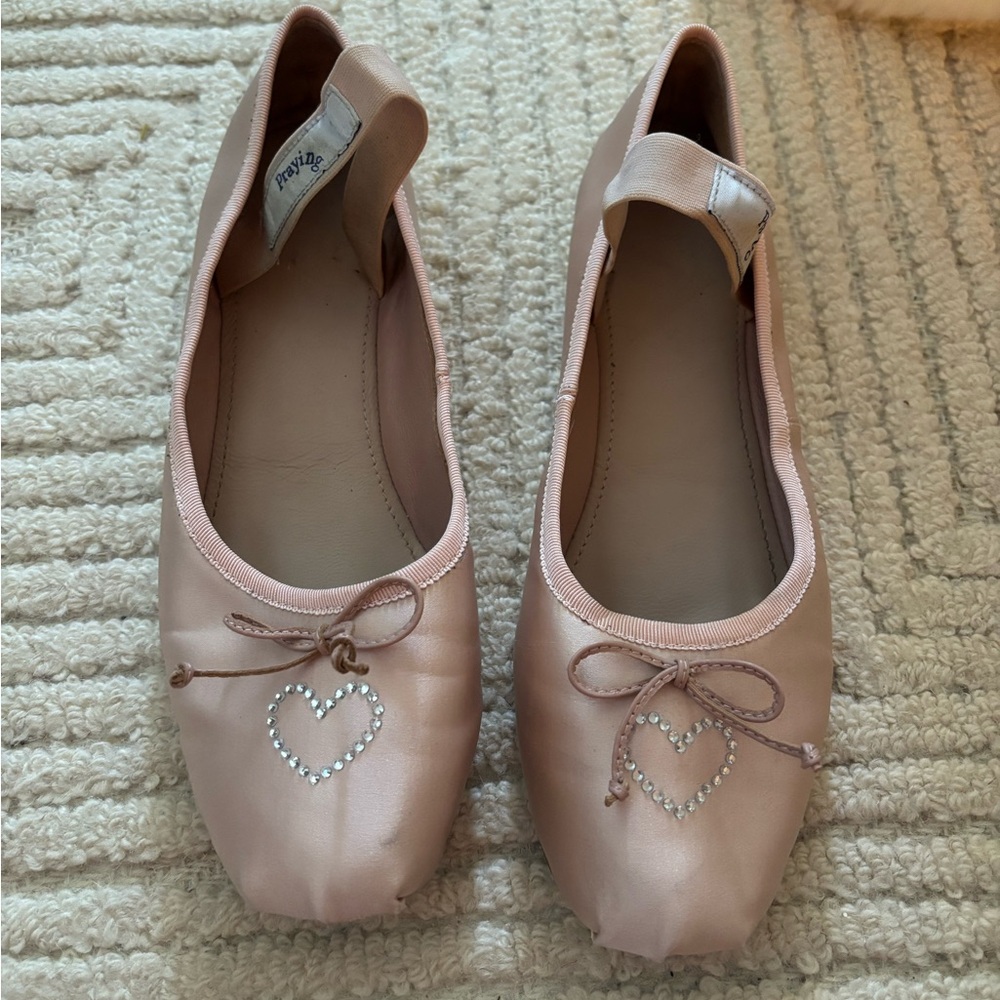 Praying Ballet Flats